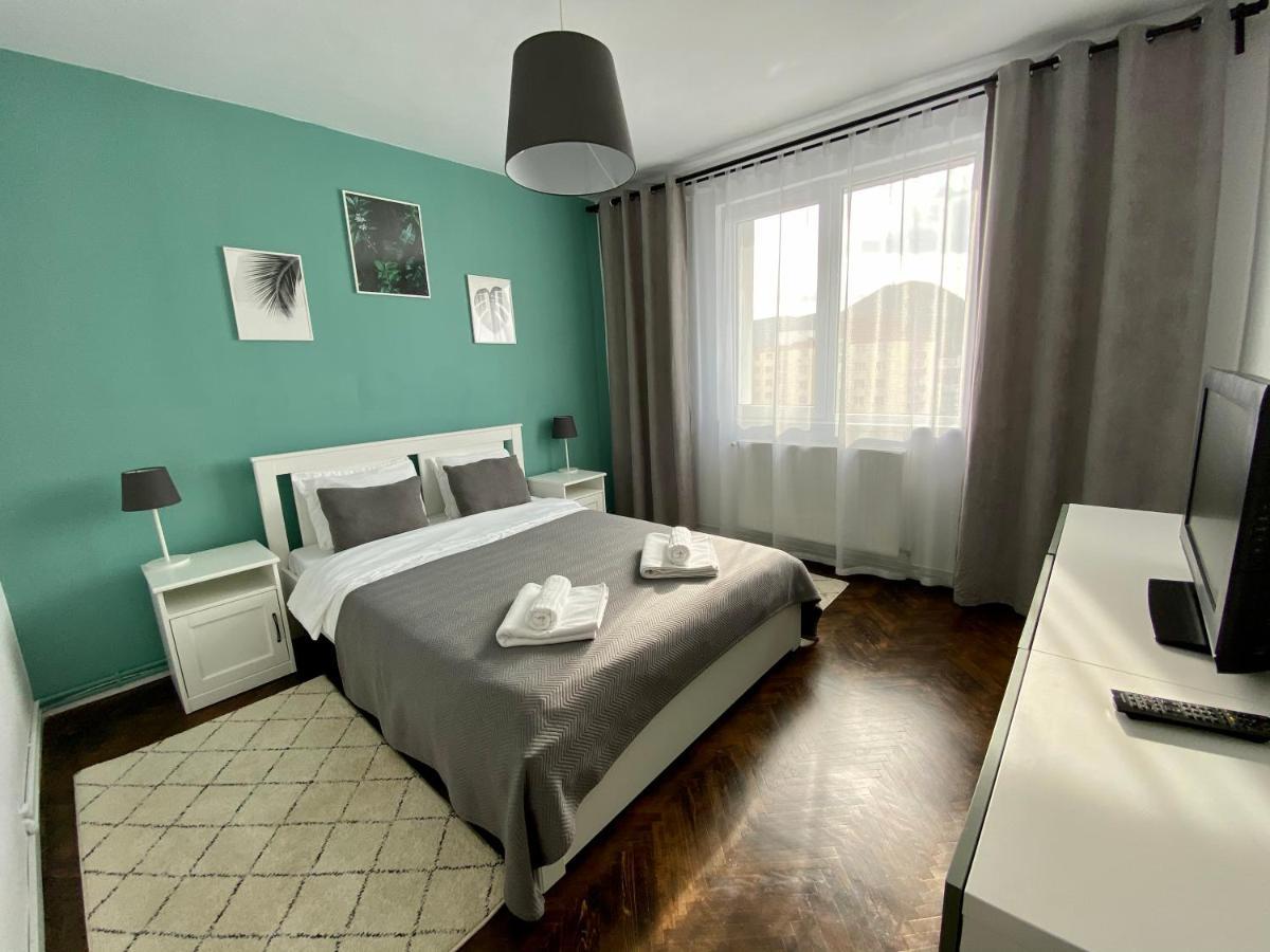 Bcb Aparts Mountain View Brasov Luaran gambar